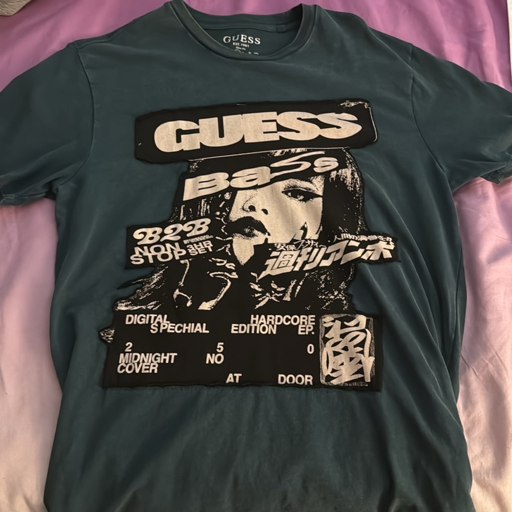GUESS Teal Graphic T-Shirt
